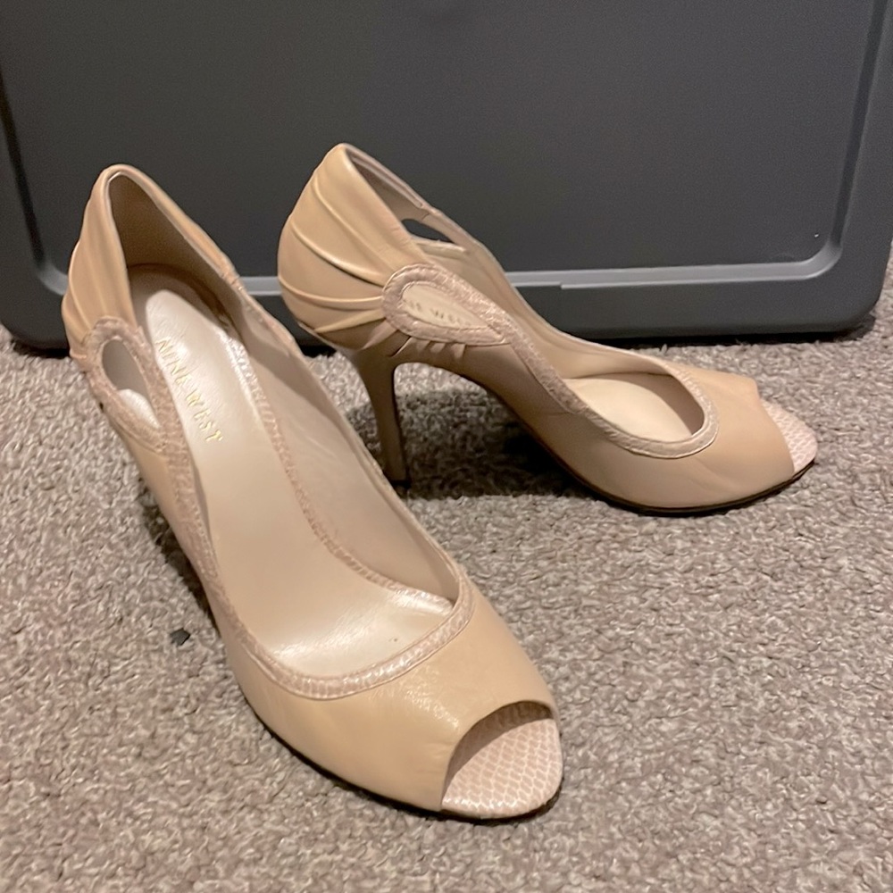 Nine West Natural Open toe Heels